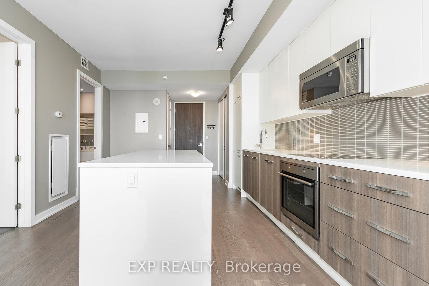 111 Champagne Street S, Unit 1505 - Photo 13