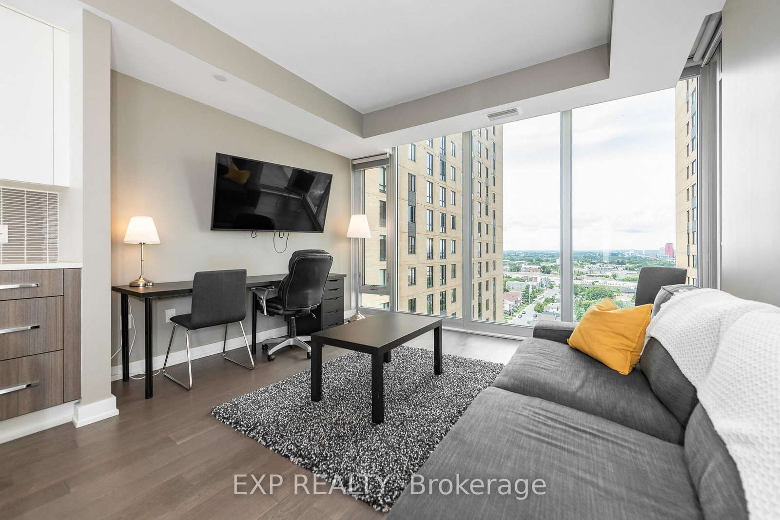 111 Champagne Street S, Unit 1505 - Photo 16