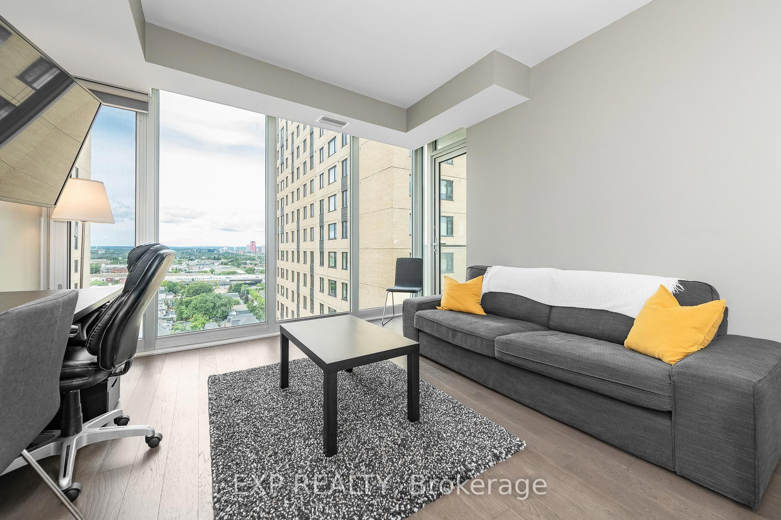 111 Champagne Street S, Unit 1505 - Photo 17