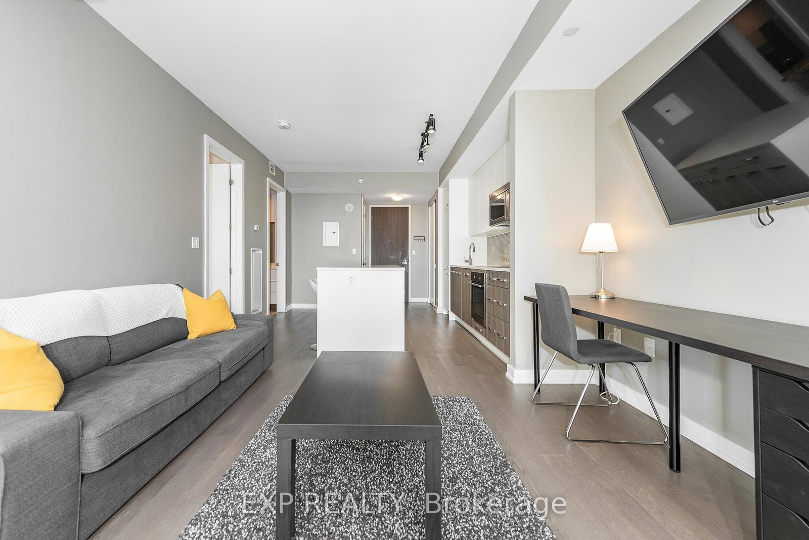 111 Champagne Street S, Unit 1505 - Photo 20