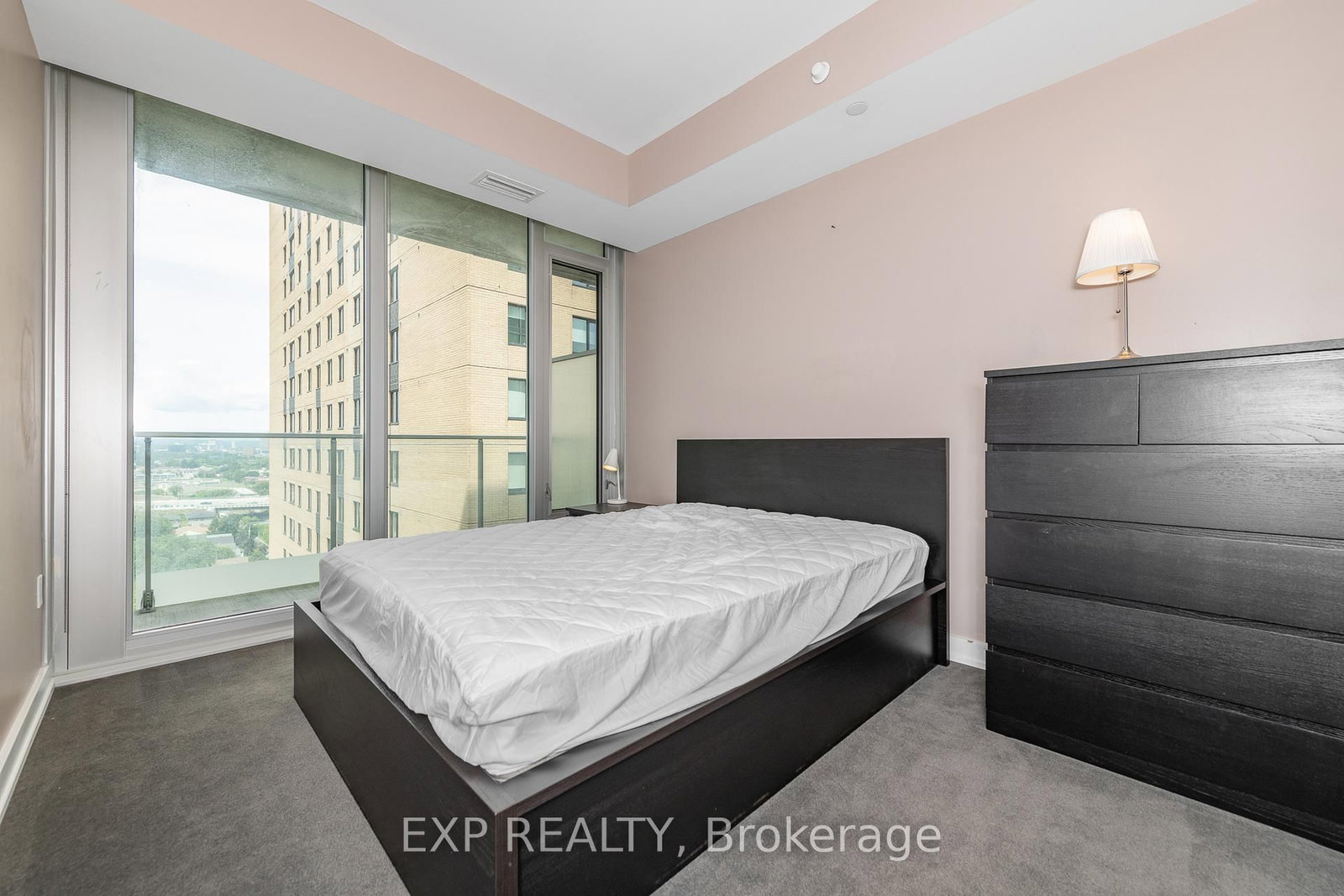 111 Champagne Street S, Unit 1505 - Photo 21