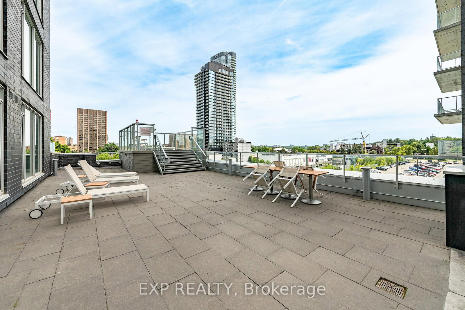 111 Champagne Street S, Unit 1505 - Photo 32