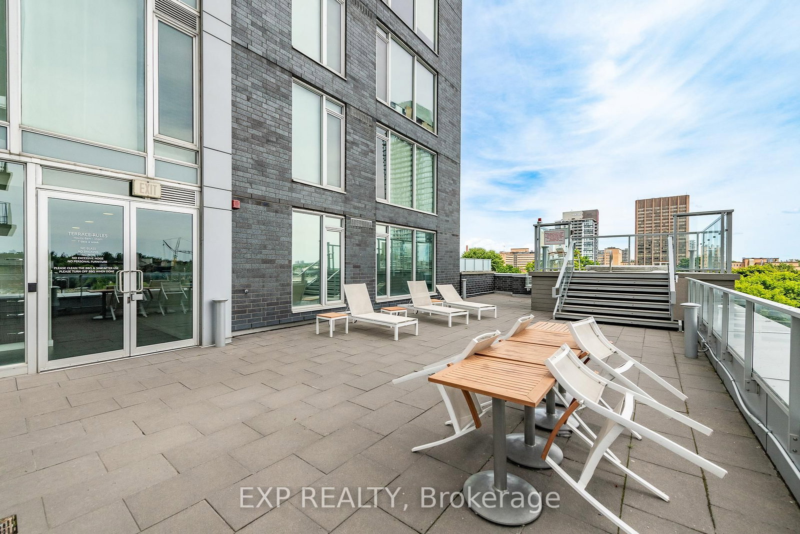 111 Champagne Street S, Unit 1505 - Photo 33