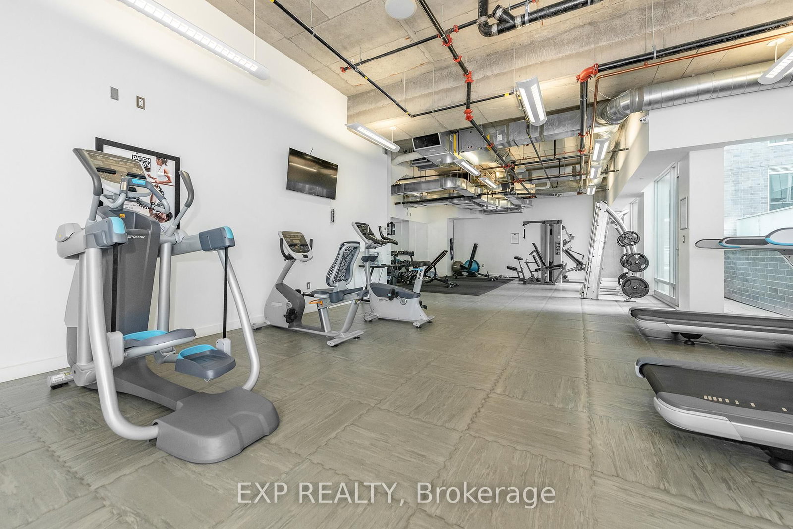 111 Champagne Street S, Unit 1505 - Photo 38