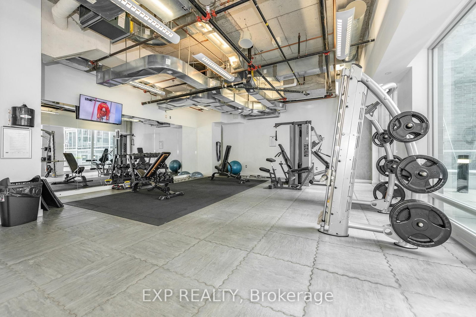 111 Champagne Street S, Unit 1505 - Photo 40