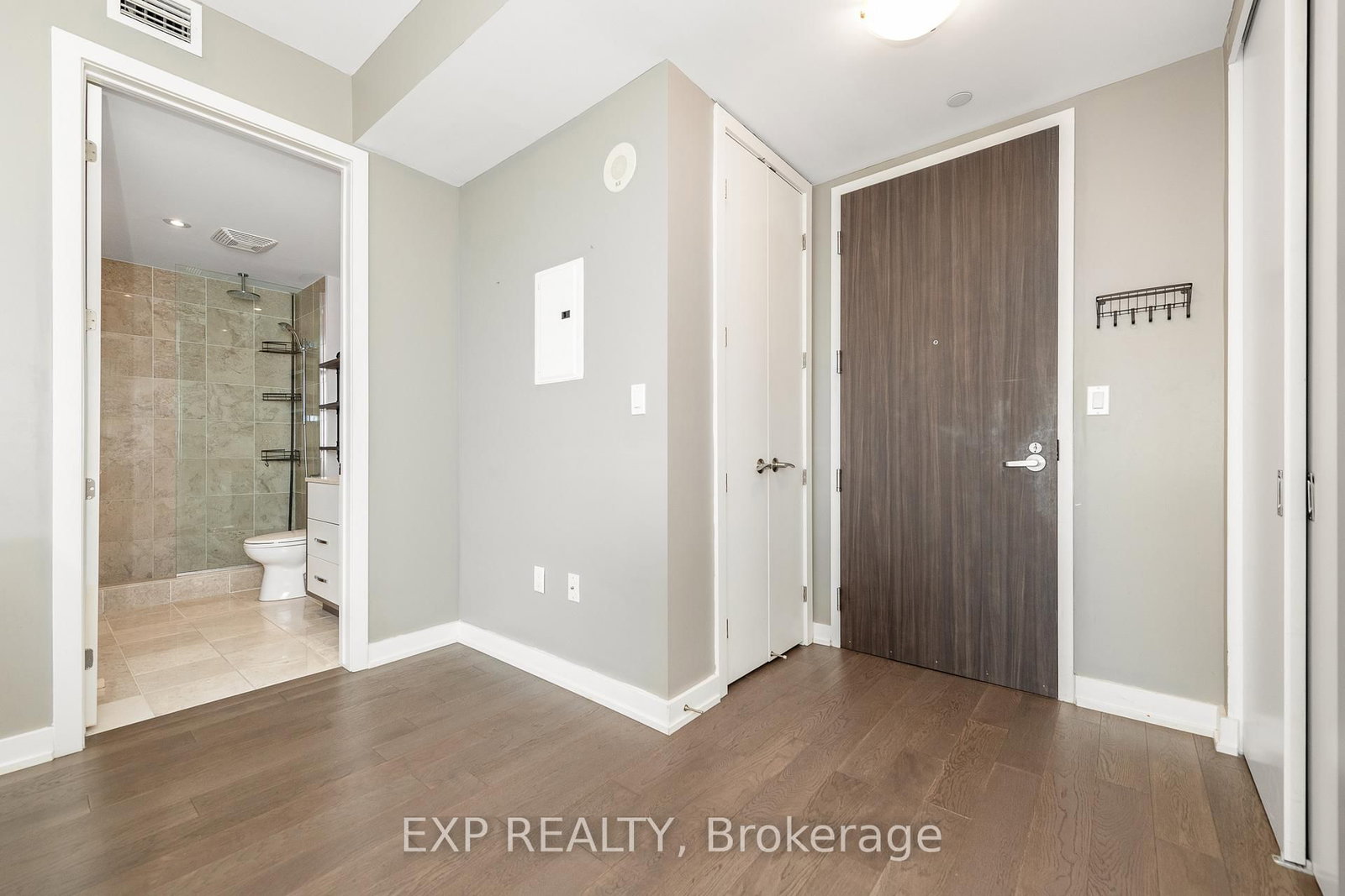 111 Champagne Street S, Unit 1505 - Photo 9