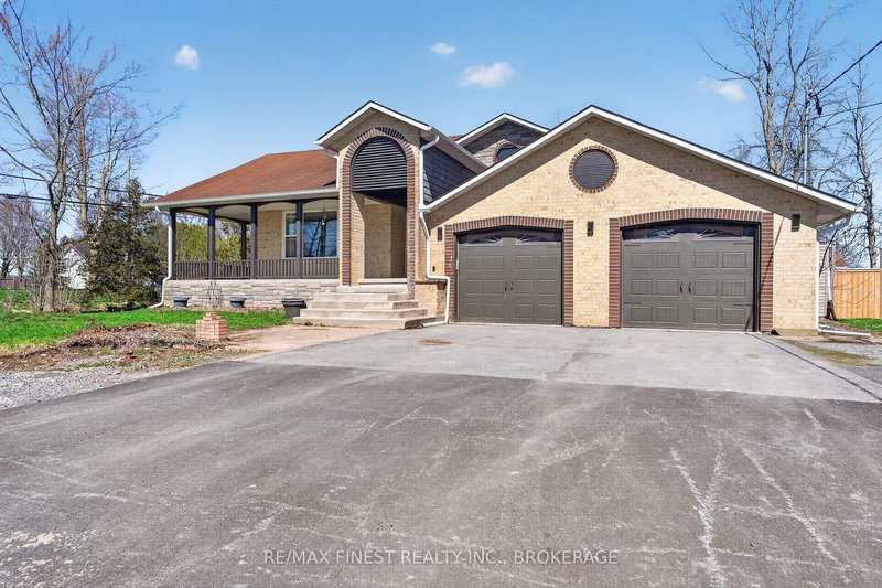 2 Creighton Dr, Bissett Creek, K0H 2H0 | Image 2