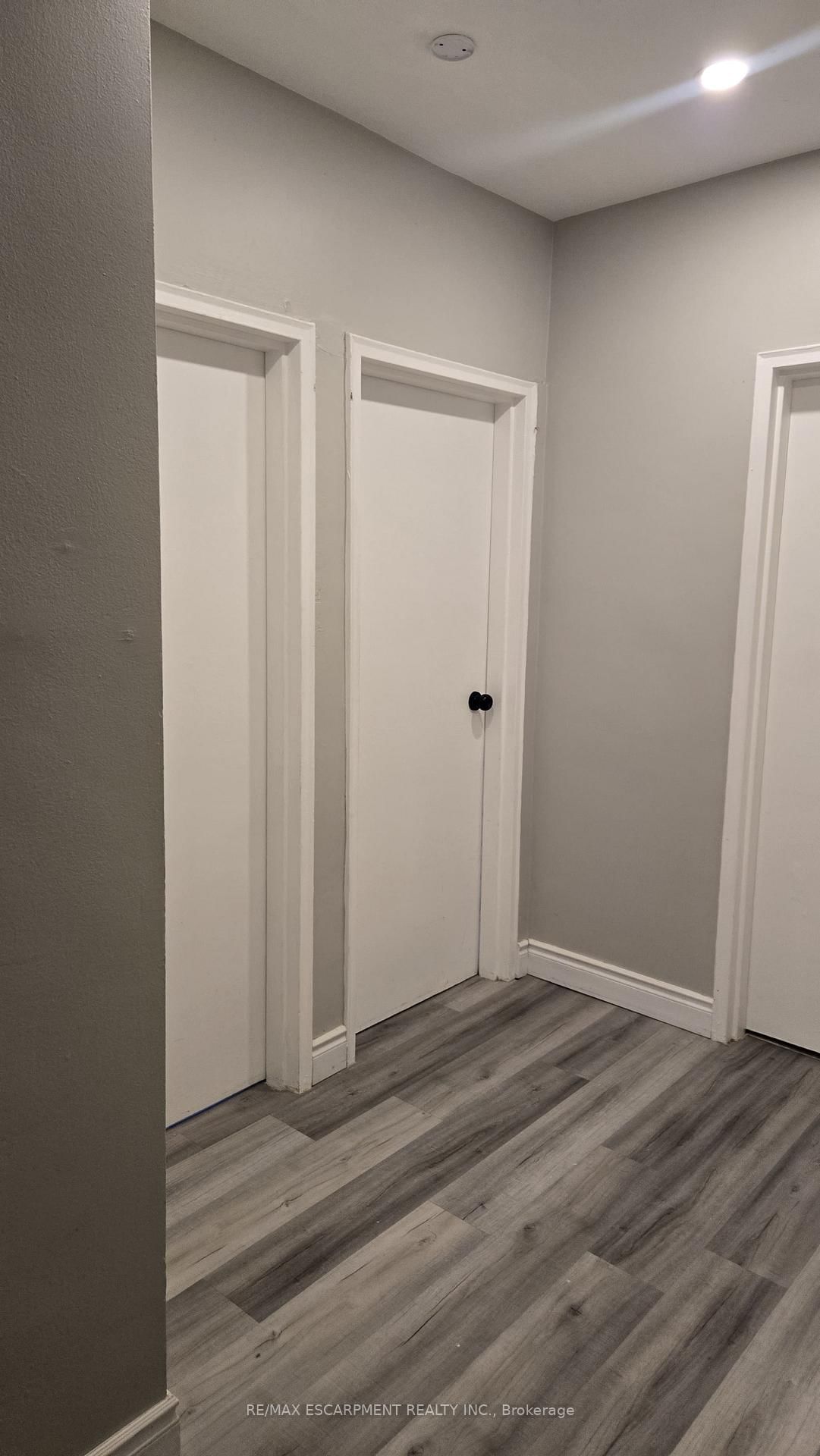 37 Mericourt Road, Unit 303 - Photo 7