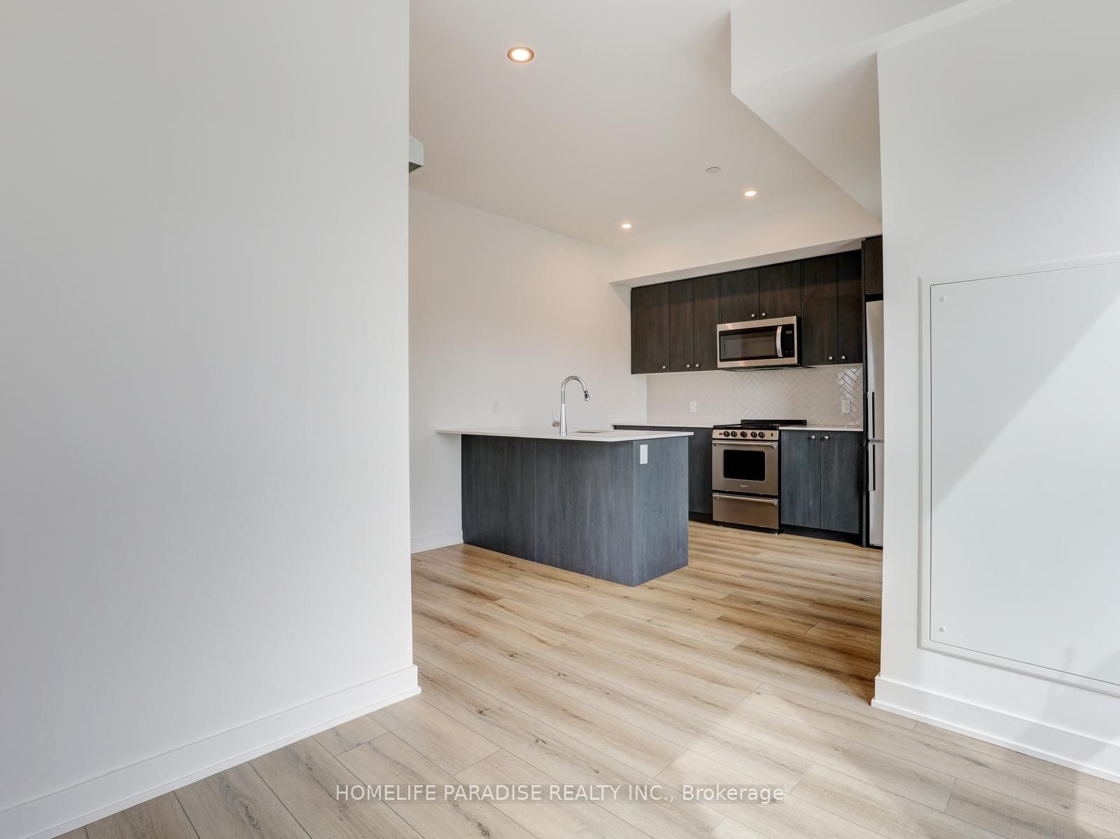 312 Erb Street W, Unit 416 - Photo 21