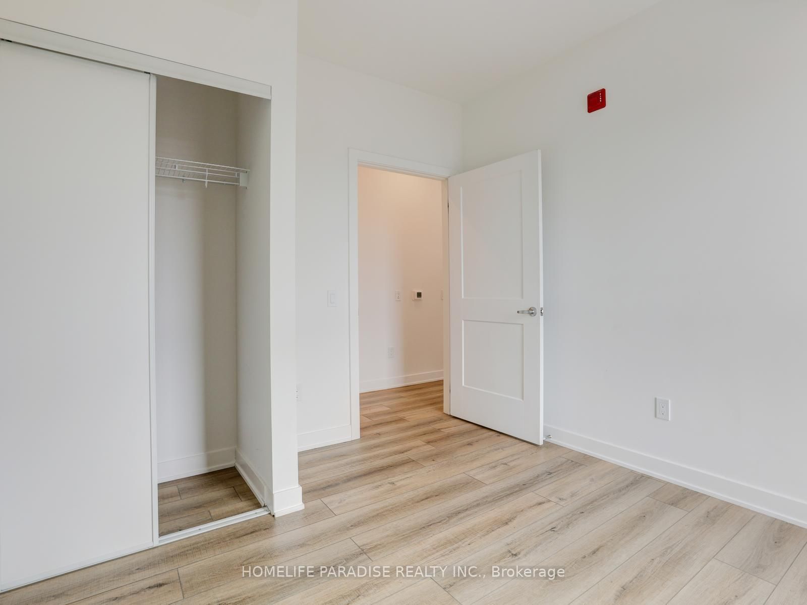 312 Erb Street W, Unit 416 - Photo 31