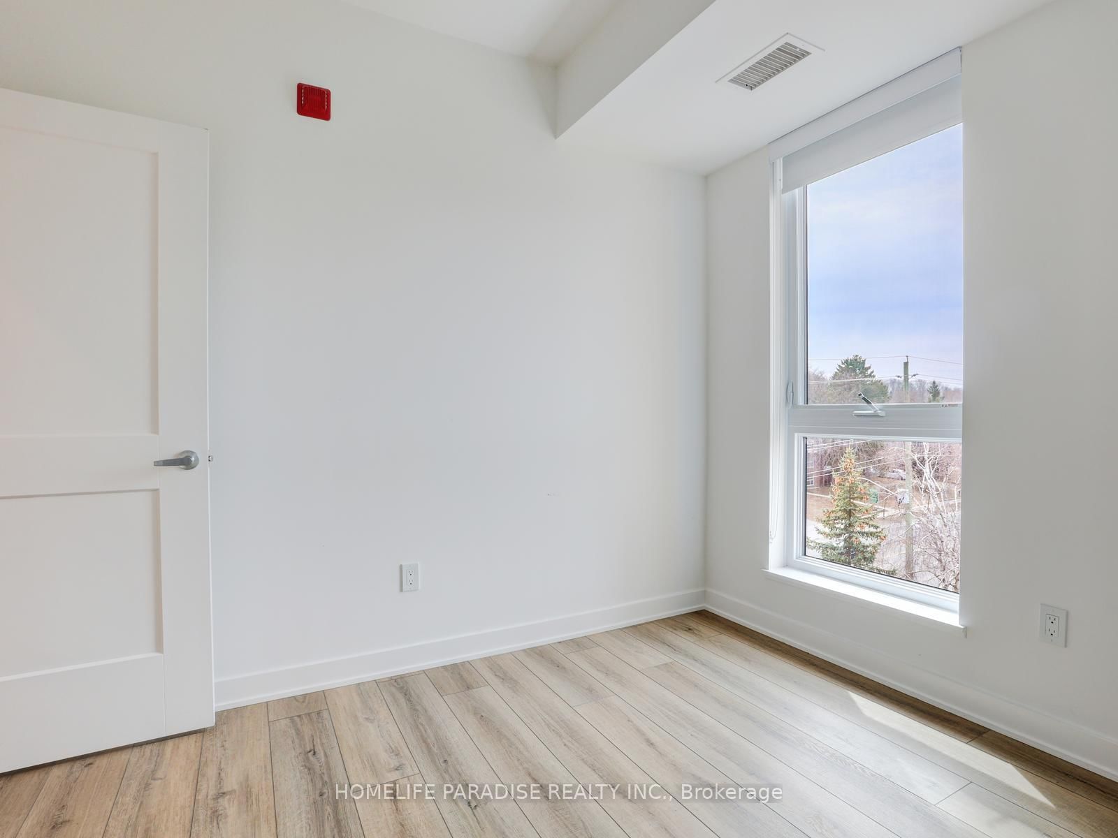 312 Erb Street W, Unit 416 - Photo 33