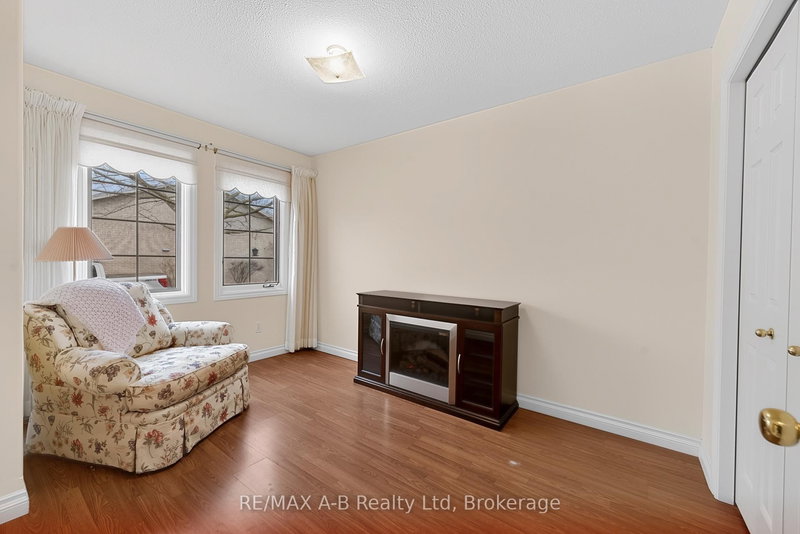 23 - 24 Griffiths Dr, Brant, N3L 4C5 | Image 3