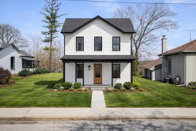 32 Washington Street