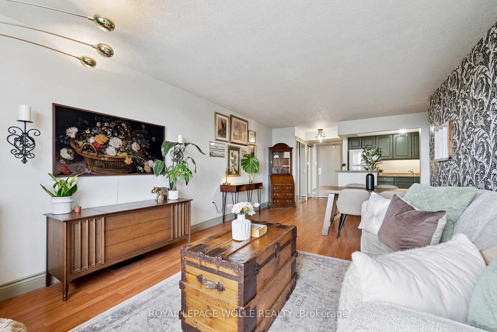 64 Benton Street, Unit 1406 - Photo 11