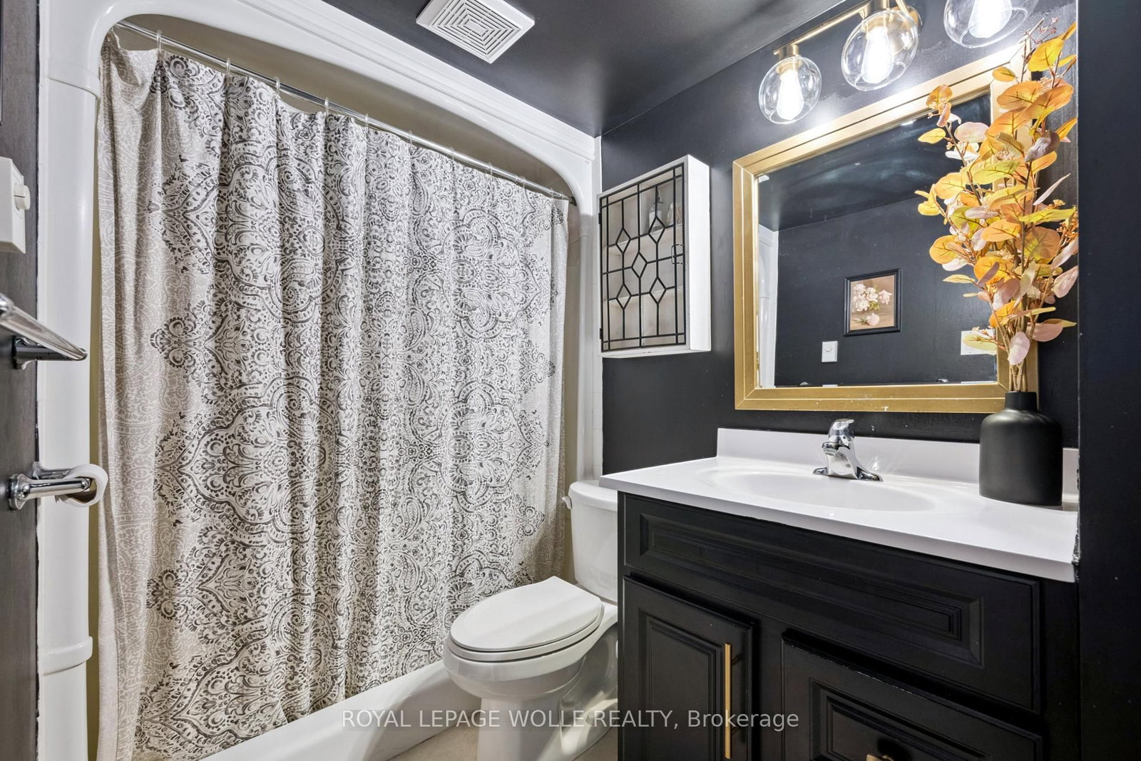 64 Benton Street, Unit 1406 - Photo 18