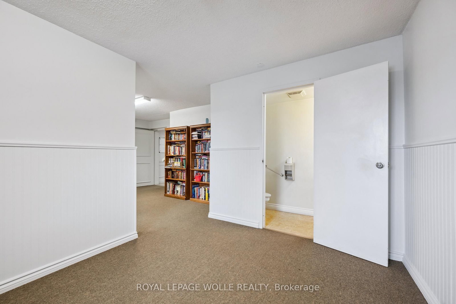 64 Benton Street, Unit 1406 - Photo 27