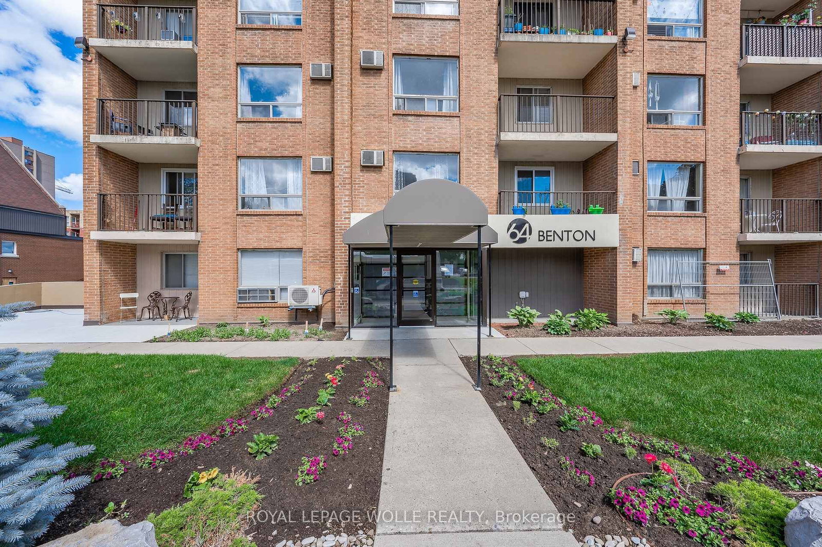 64 Benton Street, Unit 1406 - Photo 3