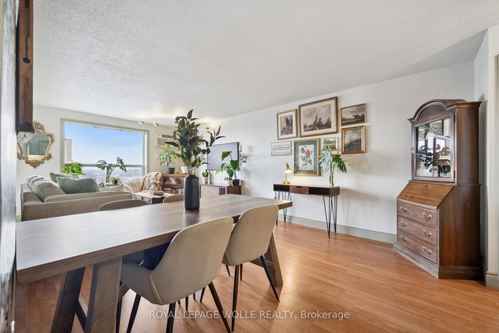 64 Benton Street, Unit 1406 - Photo 7