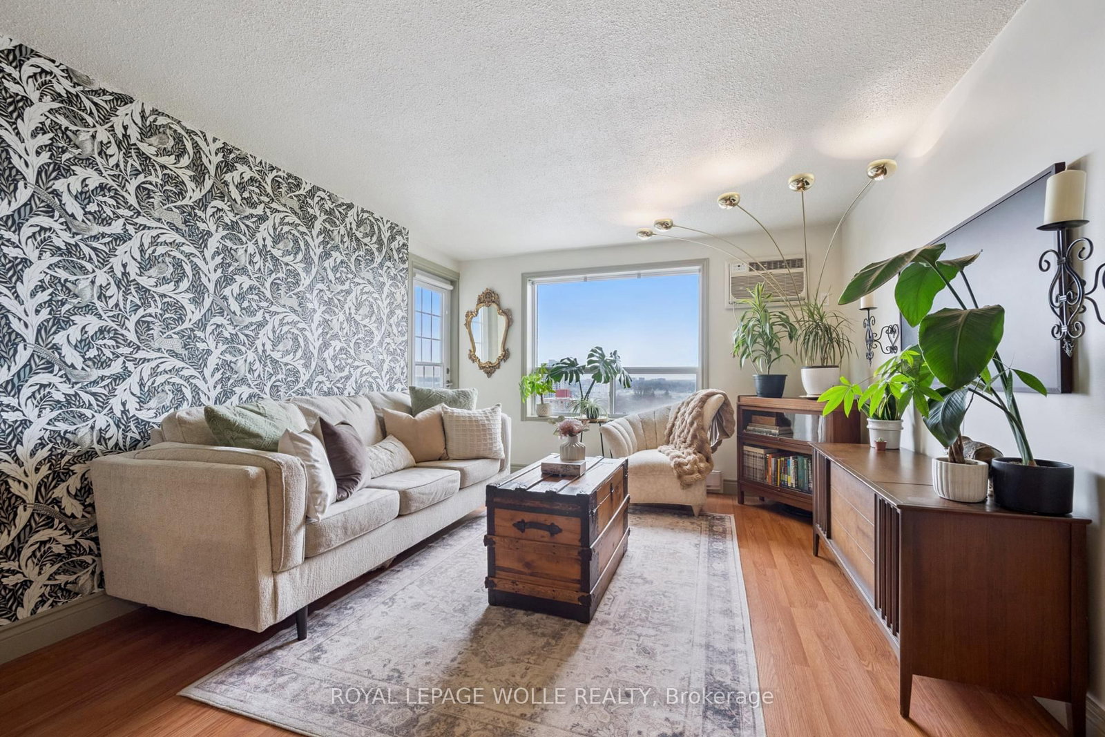 64 Benton Street, Unit 1406 - Photo 9