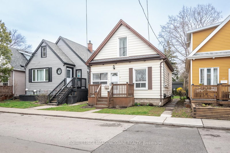 35 East 27th St, Hamilton, L8V 3E8 | Image 2