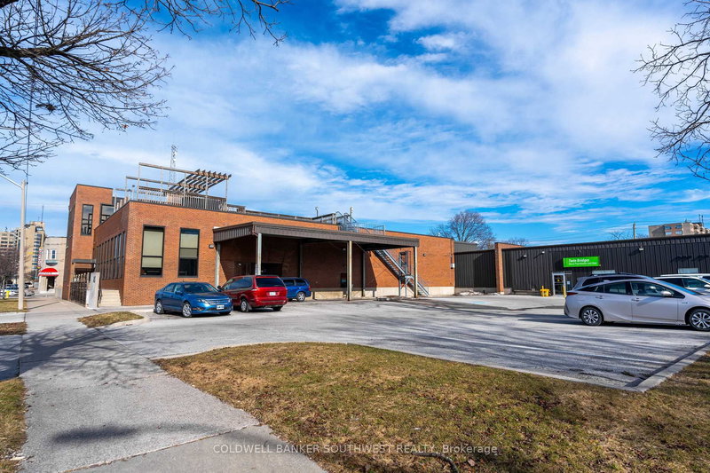 140 Front st. South St, Sarnia, N7T 7H8 | Image 2