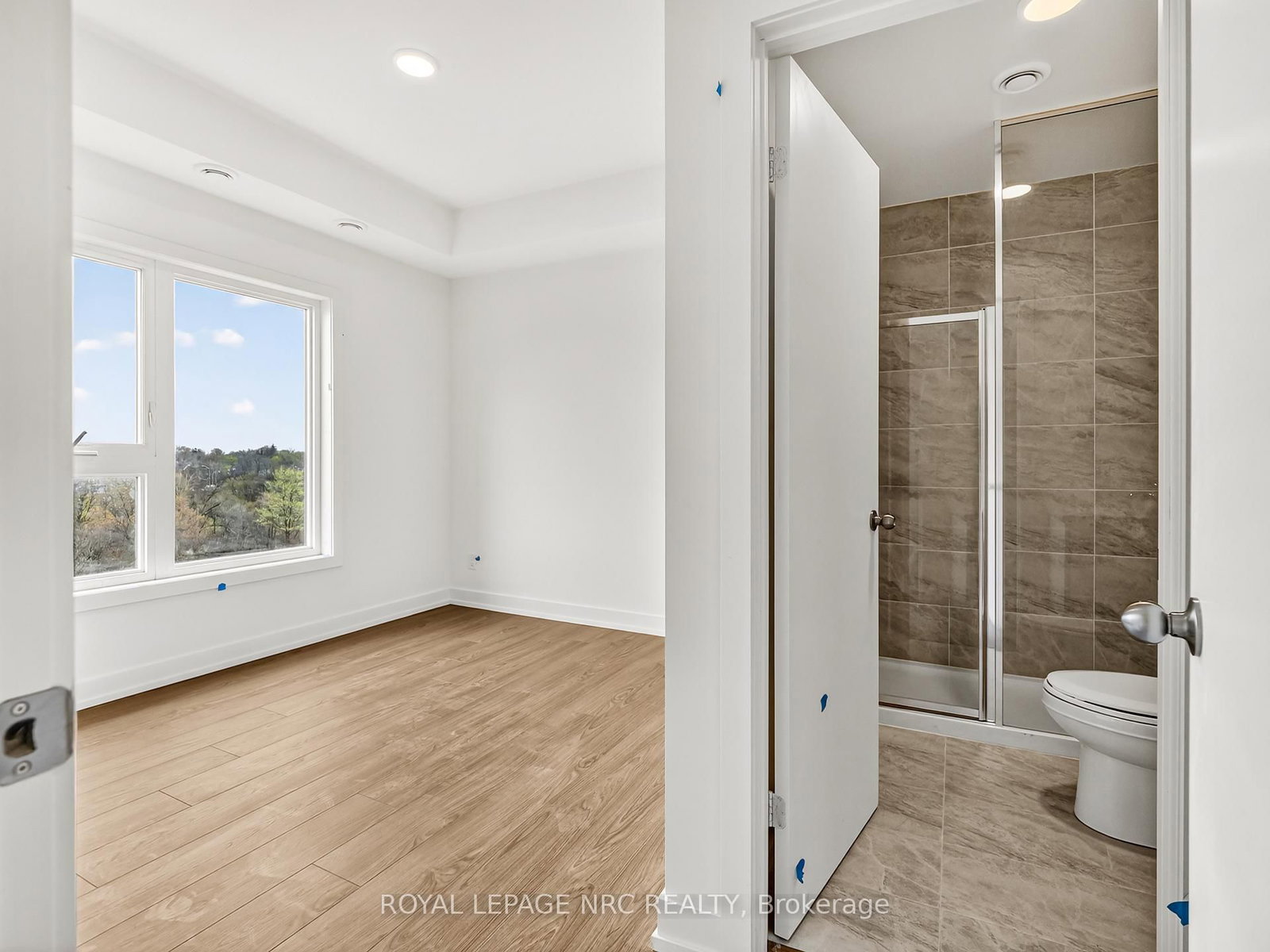 16 Melbourne Avenue, Unit 312B - Photo 10