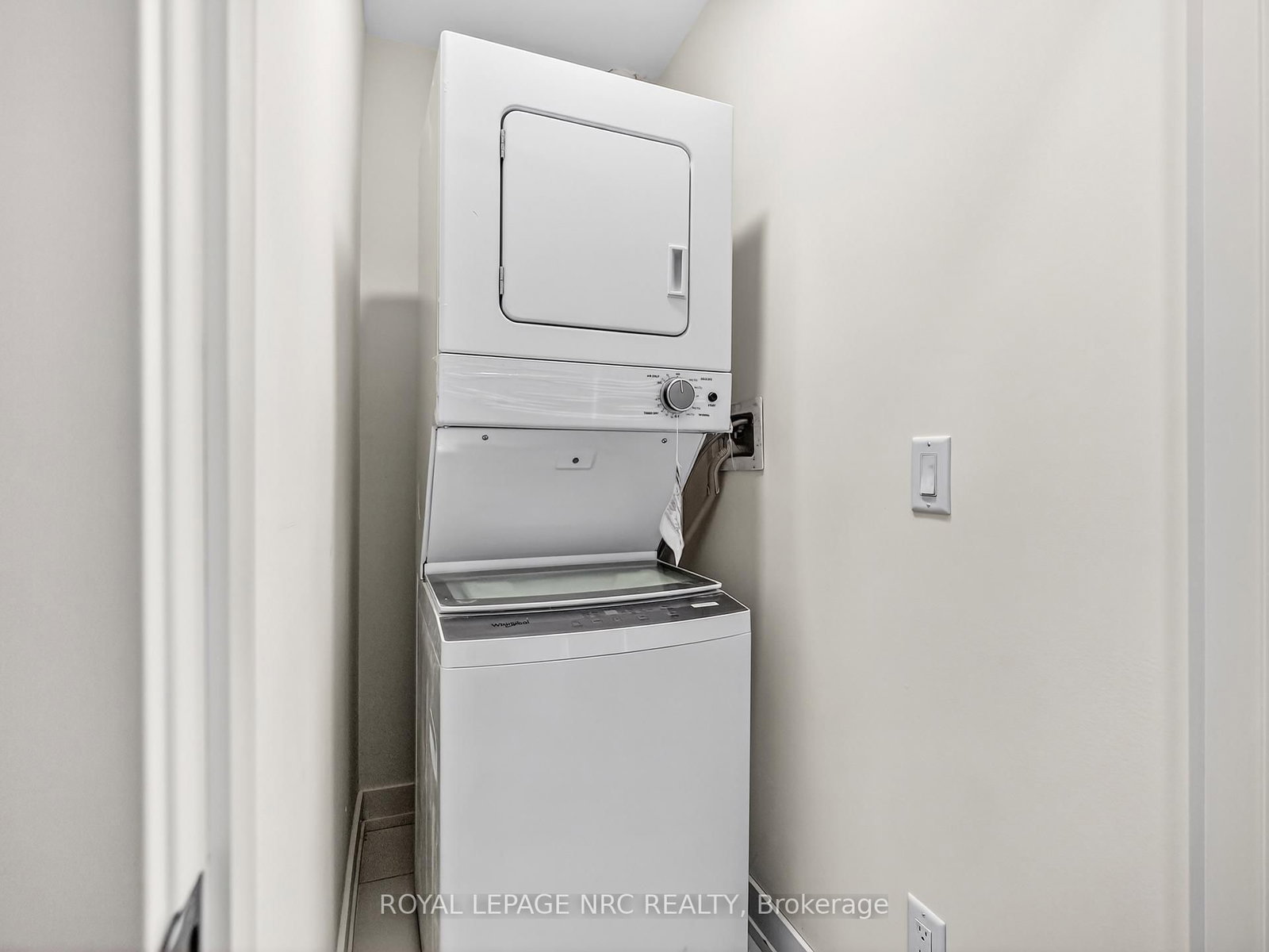 16 Melbourne Avenue, Unit 312B - Photo 15