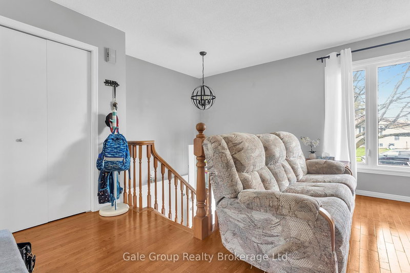 1132 Pearson Dr, Woodstock, N4S 8V2 | Image 3