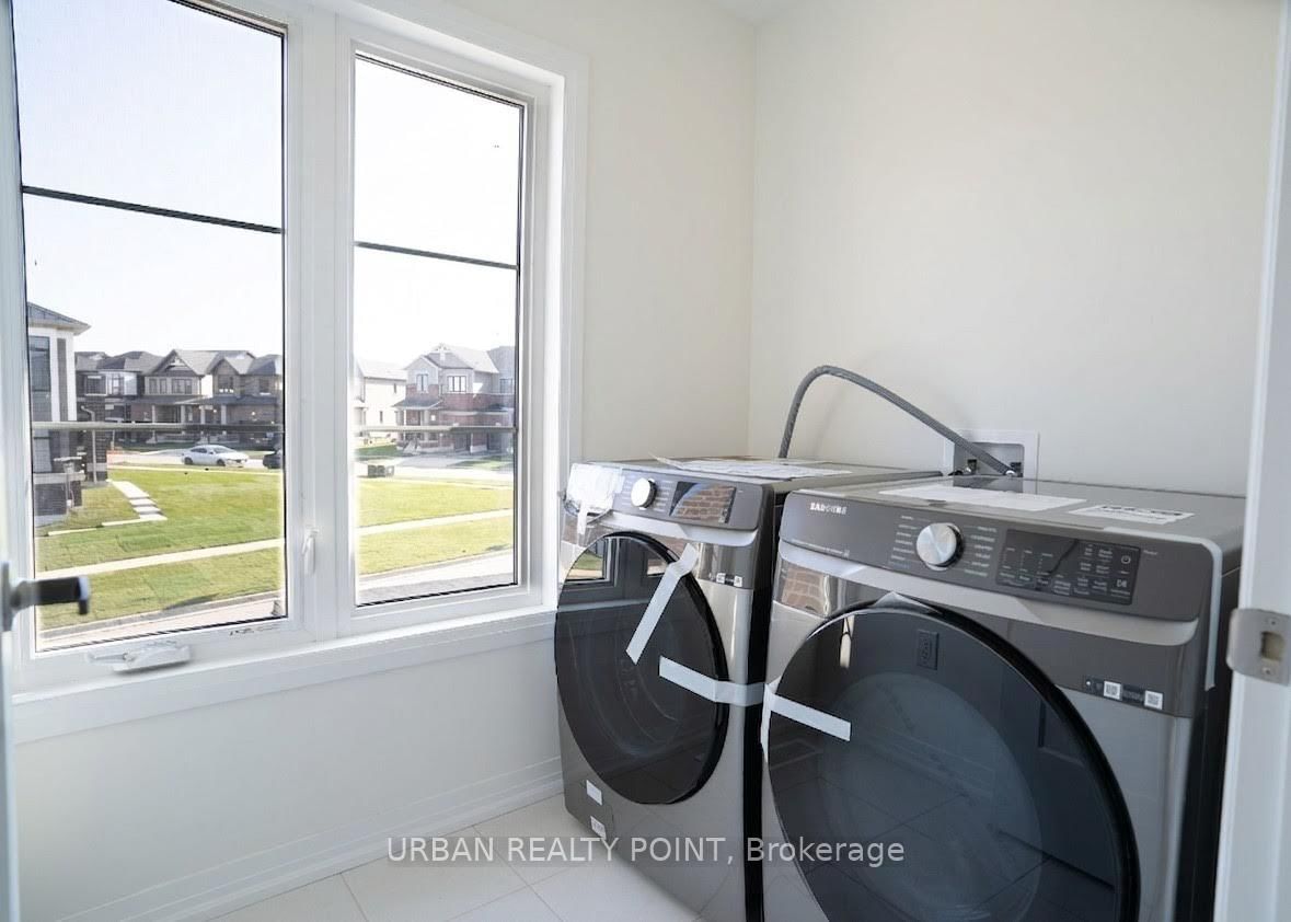 185 Blacklock Street - Photo 14