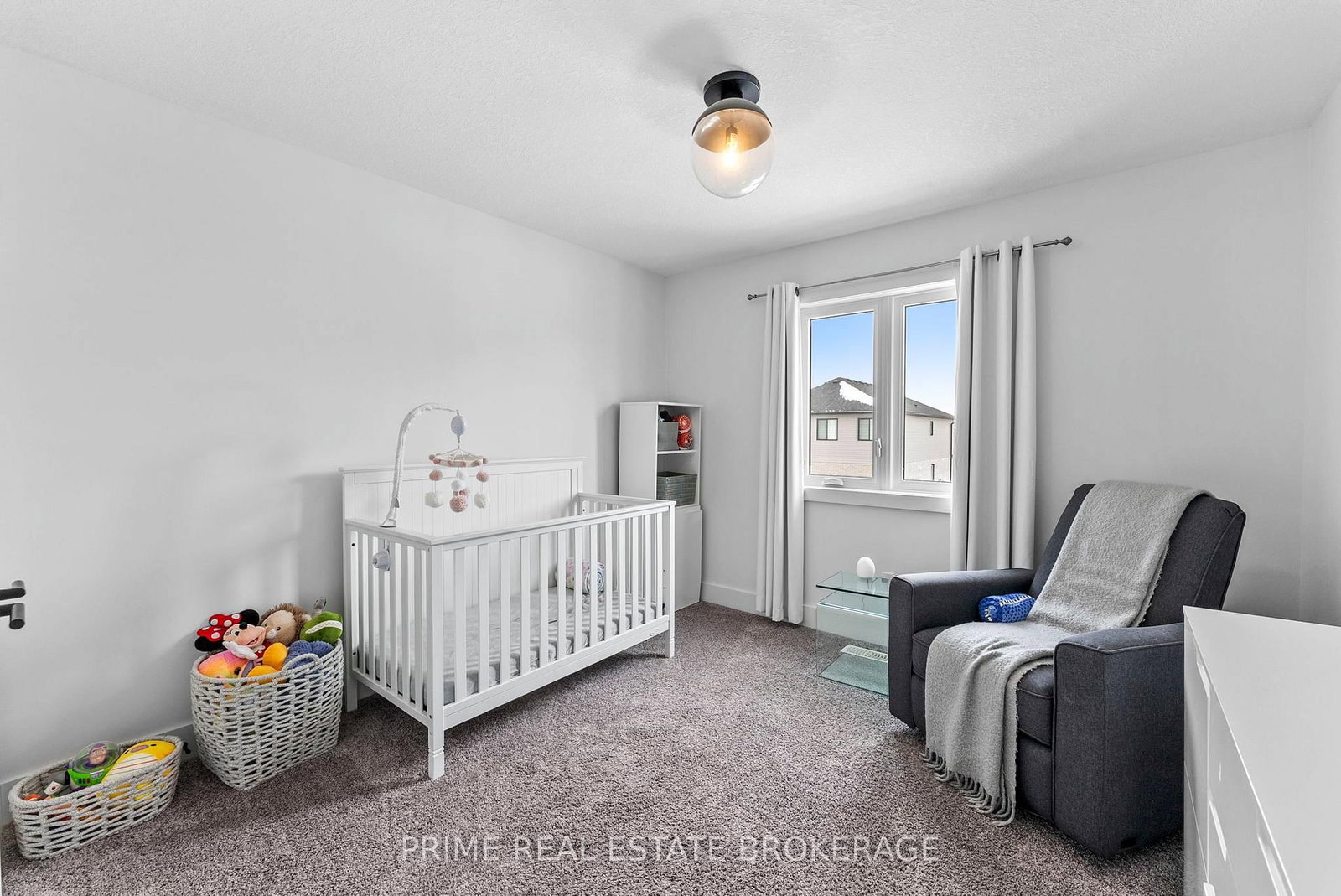 Detached House for sale at 1577 Applerock Avenue, London North, Ontario, N6G 0X5 - North S - MLS: X13025860