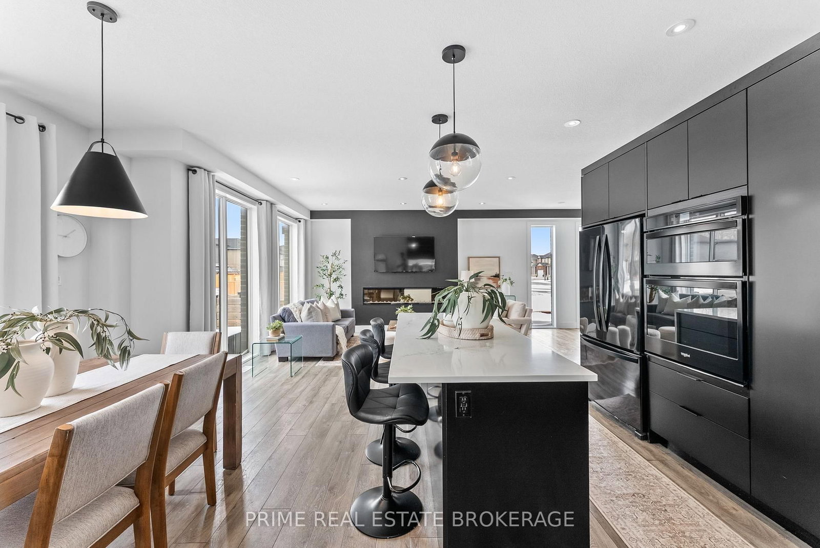 Detached House for sale at 1577 Applerock Avenue, London North, Ontario, N6G 0X5 - North S - MLS: X13025860