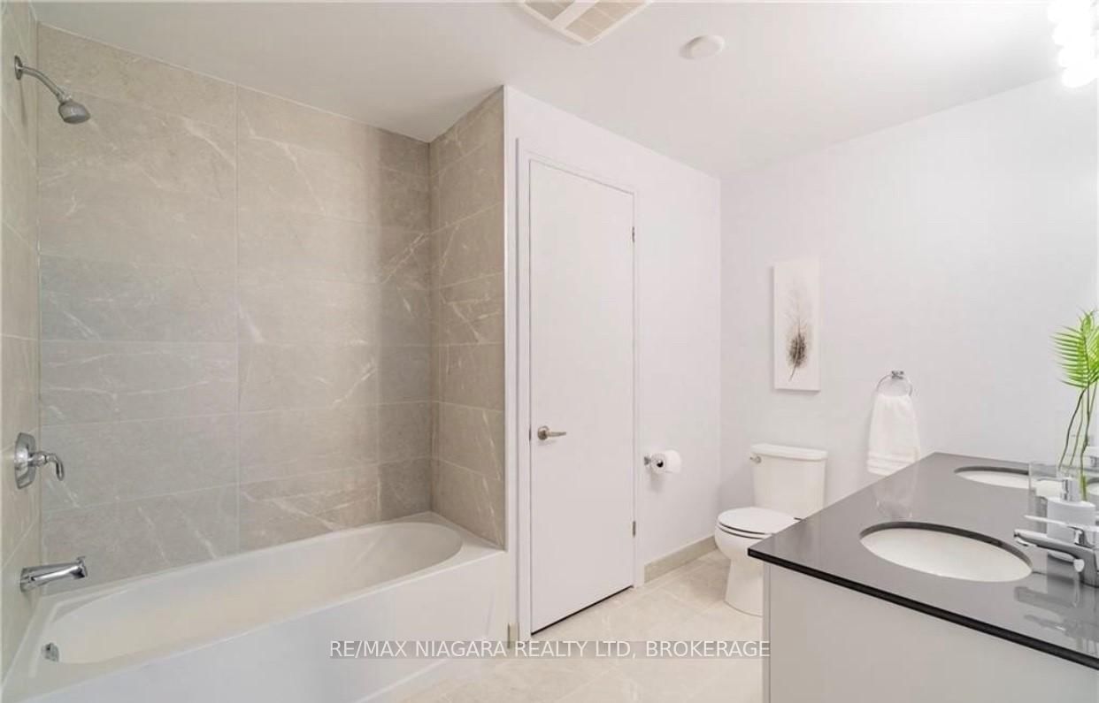 7711 Green Vista Gate, Unit PENTHOUSE #1001 - Photo 10