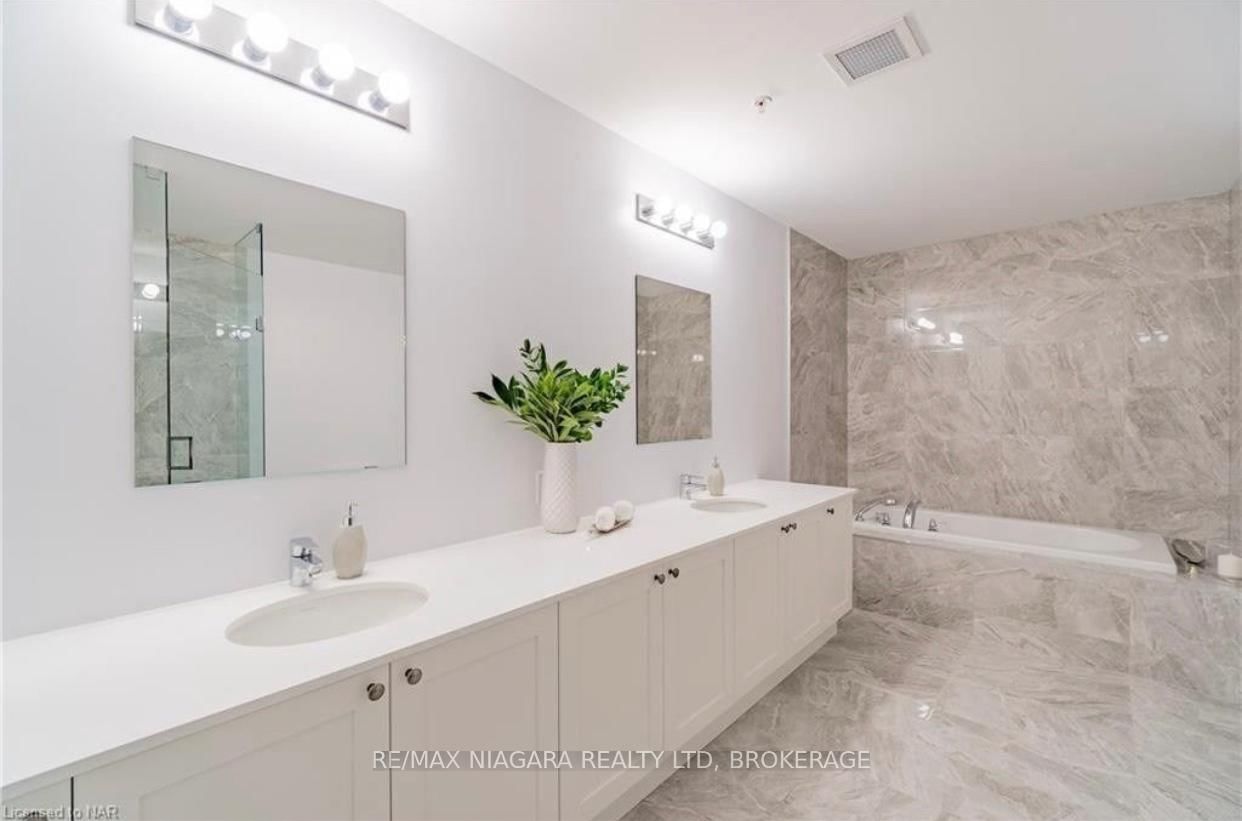 7711 Green Vista Gate, Unit PENTHOUSE #1001 - Photo 5