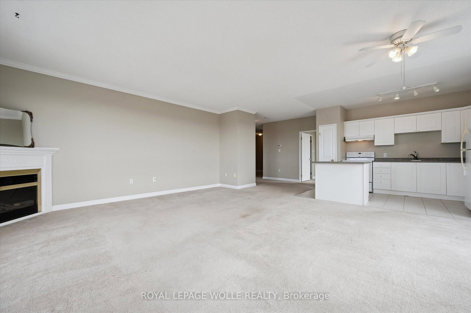 255 Keats Way, Unit 706 - Photo 14