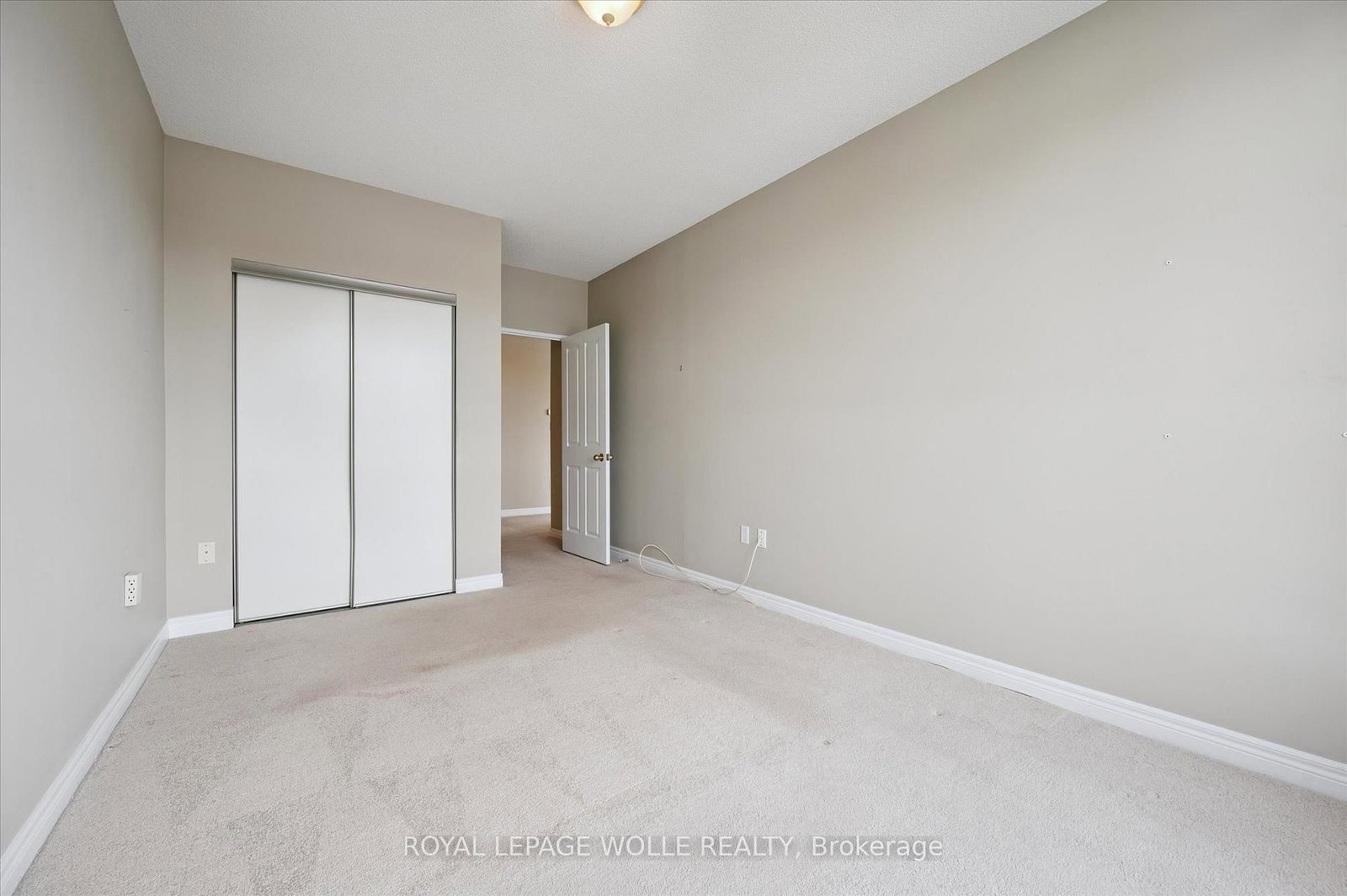 255 Keats Way, Unit 706 - Photo 22