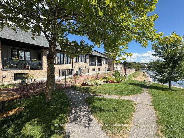 12 Pond Street
