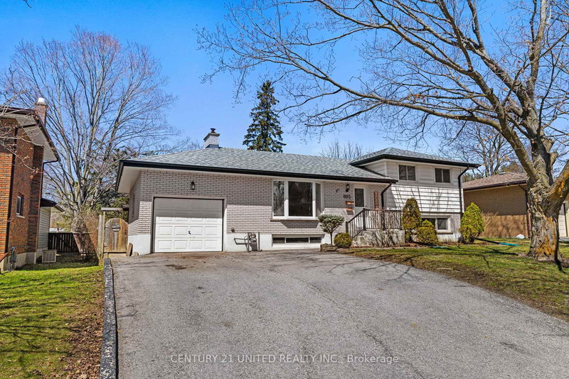 805 Highland Crt, Peterborough, K9H 5K1 | Image 2
