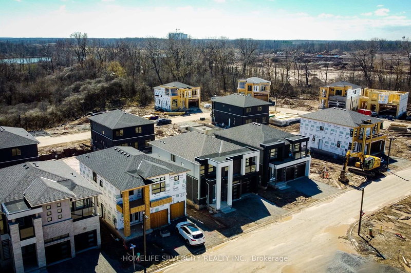 6454 Sunshine Common, Niagara Falls, L2G 0E4 | Image 2