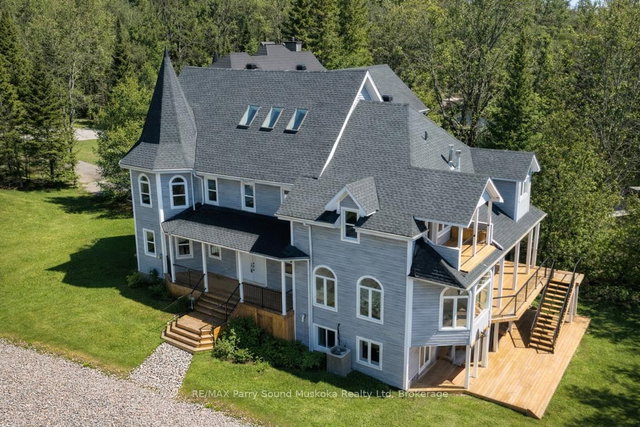 14-16 KNOWLES Crescent