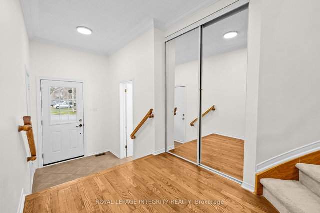 9 Flowertree Crescent