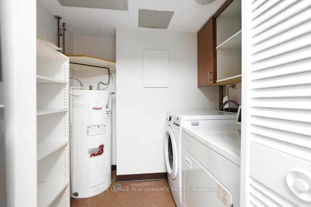 142 Waverley Street, Unit 2D - Photo 25