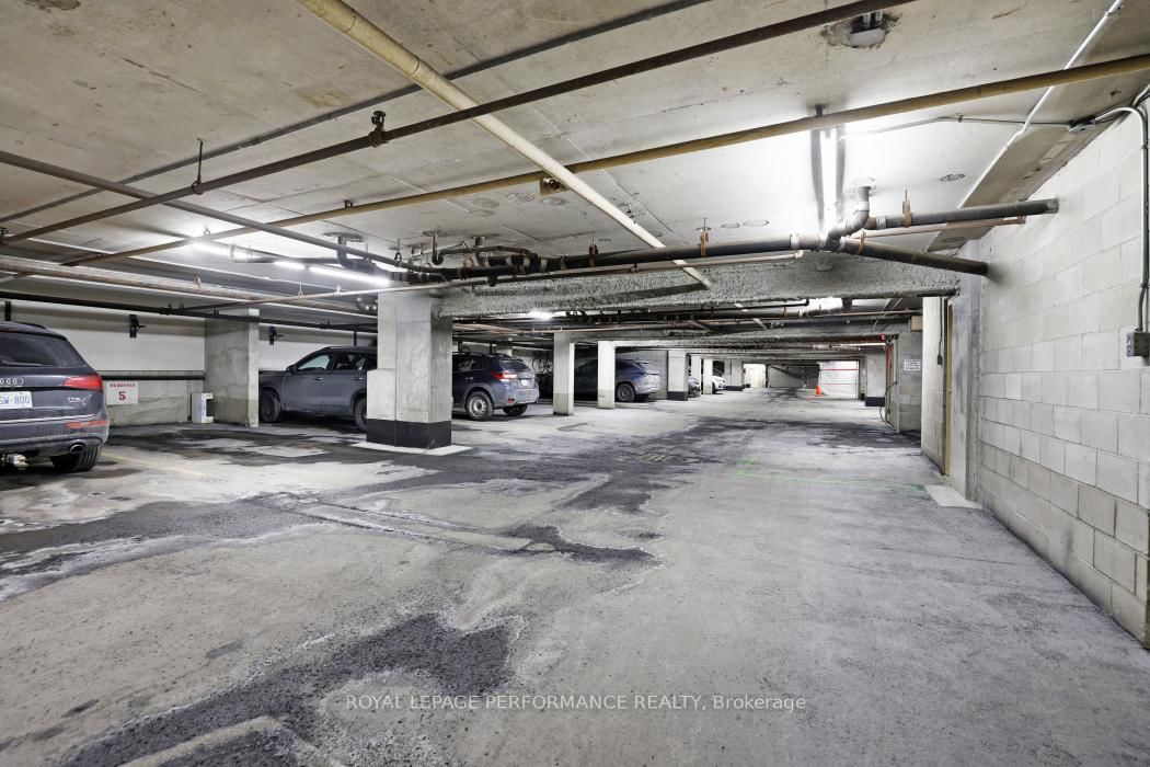 142 Waverley Street, Unit 2D - Photo 27