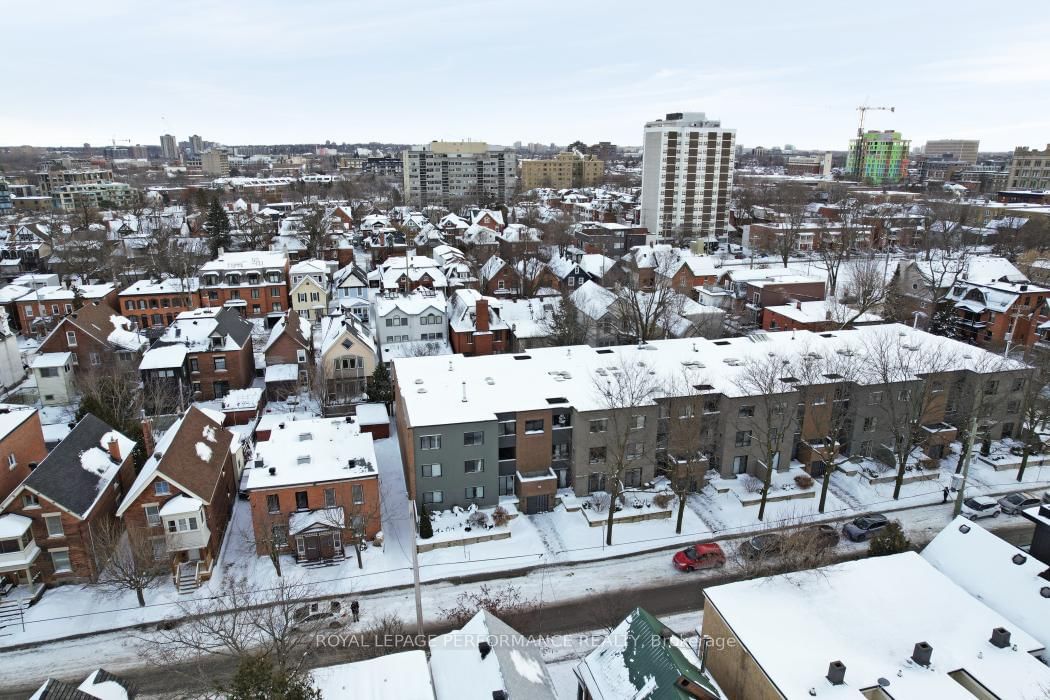 142 Waverley Street, Unit 2D - Photo 30