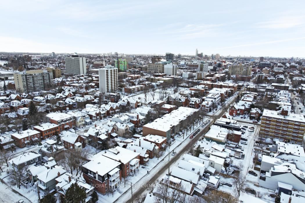 142 Waverley Street, Unit 2D - Photo 35