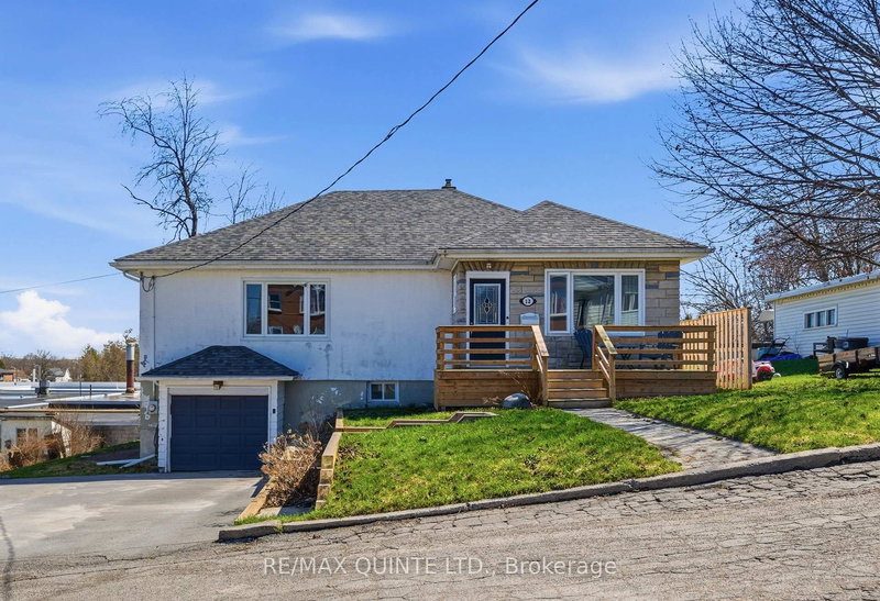 home for sale on 13 Sutcliffe Boulevard