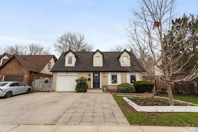 769 Scottsdale Drive