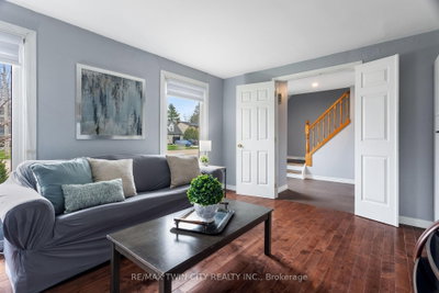 769 Scottsdale Drive • Guelph, ON photo 3