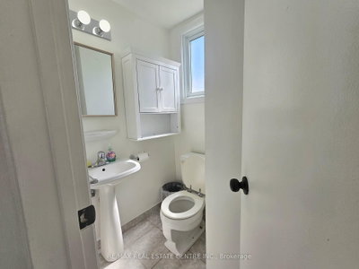161 BERKINDALE Drive • #6 • Hamilton, ON photo 4