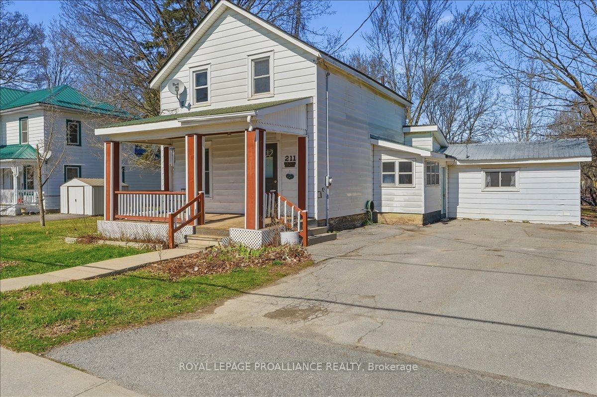 211 Colborne Street • Tweed, ON photo 1