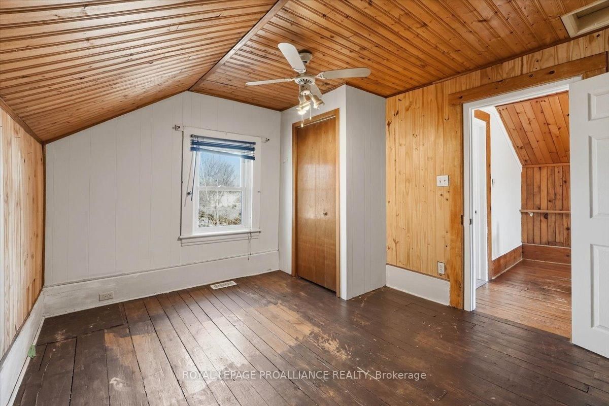 211 Colborne Street • Tweed, ON photo 26